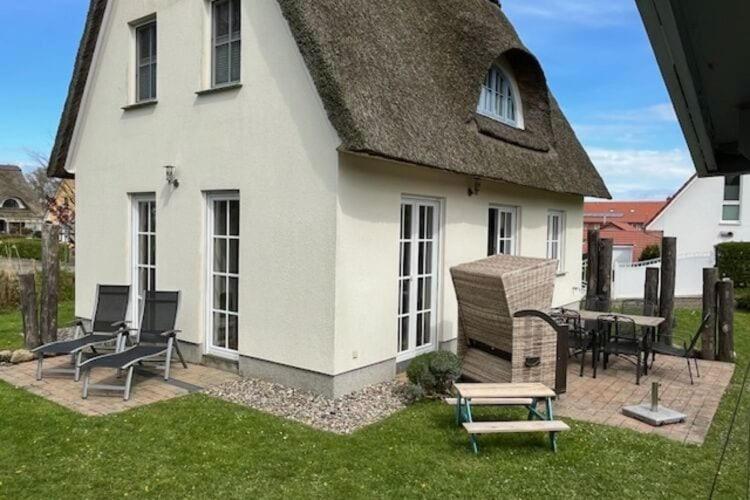 Reetdachhaus Mit Eigenem Strandkorb In Wohlenberg An Der Ostsee Extérieur photo